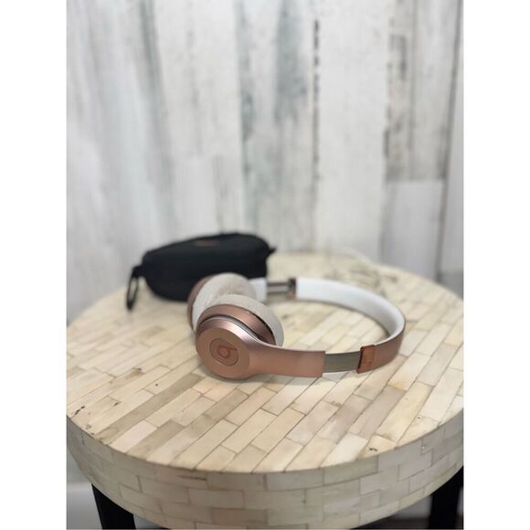 Apple Beats by Dre Solo3 rose - Picture 3 of 9